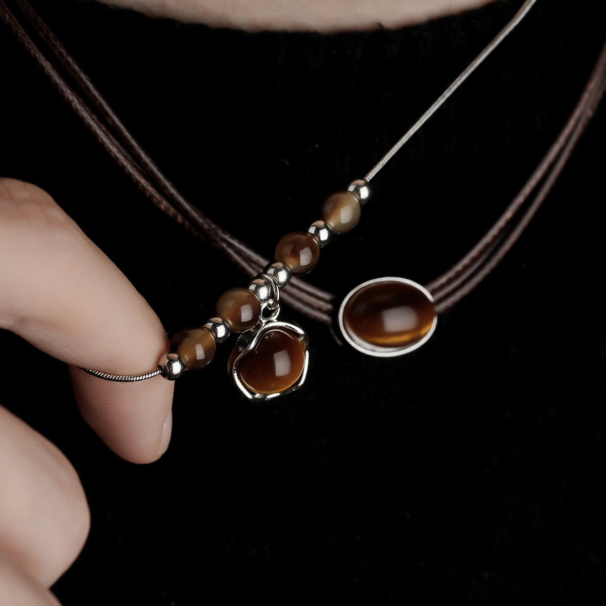 tiger eye neckless